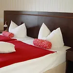 Altes Hafenhaus 3*